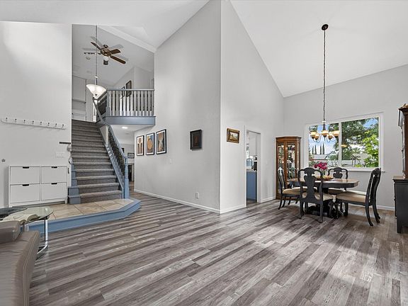 5th image of 1011 Amanda Cir