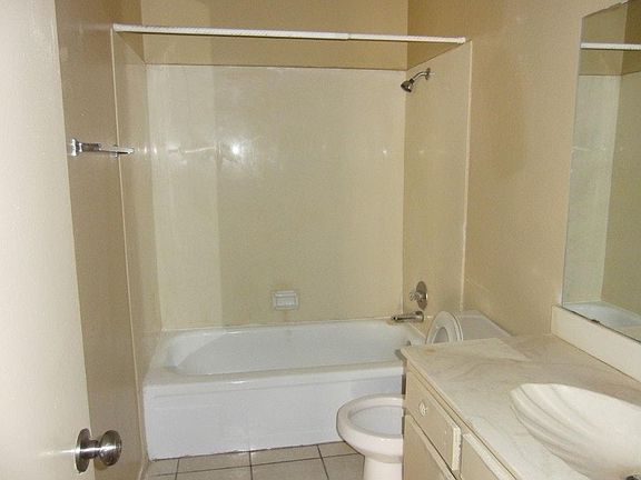 4th image of 322 Willowood Dr