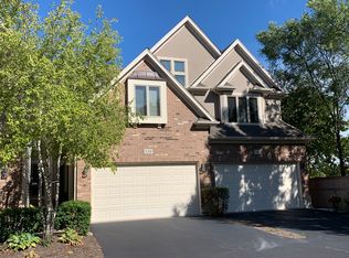 138 Honey Hill Dr #138, Wauconda, IL 60084