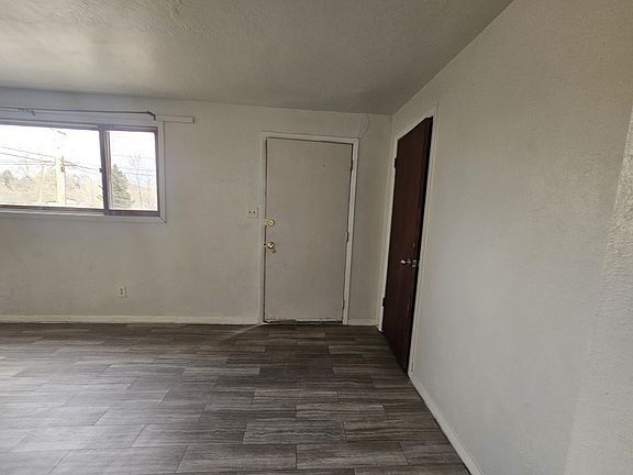 3rd image of 636 Willsie Ave APT 4