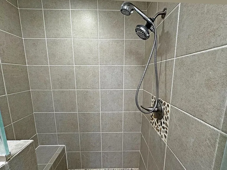 4027 Angelina Dr — Photo 23