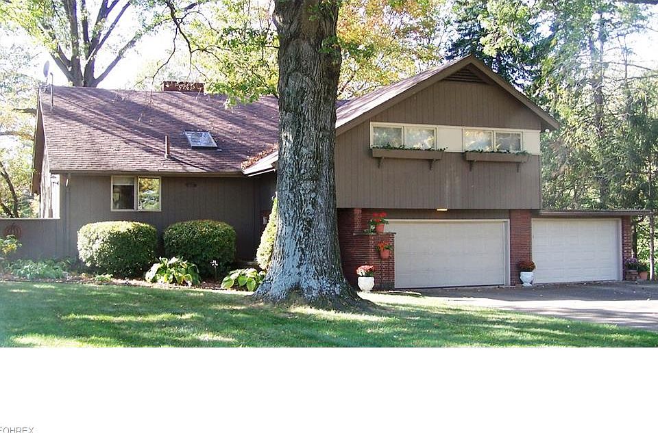 1st image of 481 N Elm St