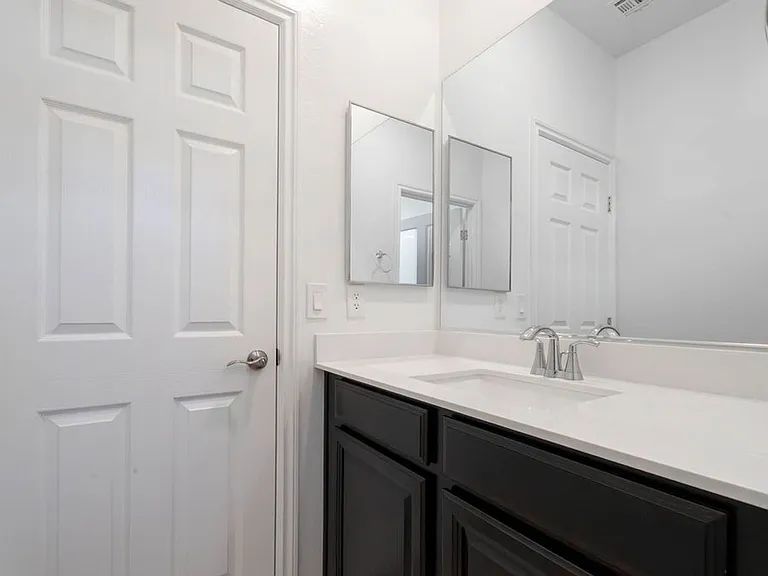 7126 Calvert Cliffs St — Photo 29