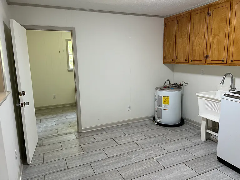 1594 Blossom Hill Rd — Photo 7