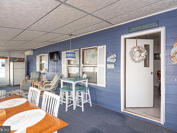 5th image of 406 Nautical Ln