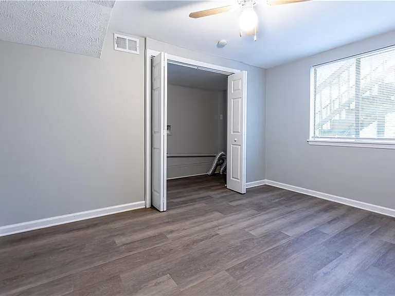 409 Arnold Rd — Photo 29