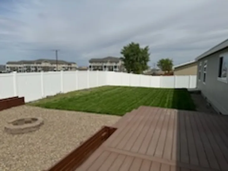 371 NE Marshall Loop — Photo 10