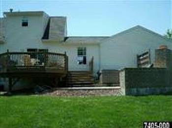 4th image of 260 Abbey Dr