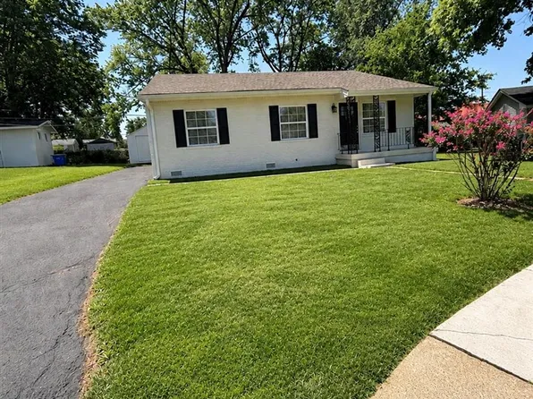 239 Petrie Ct, Bowling Green, KY 42101