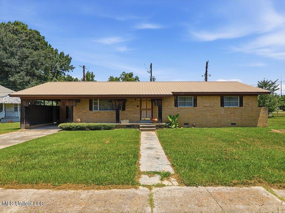 1st image of 107 W Bell Ave