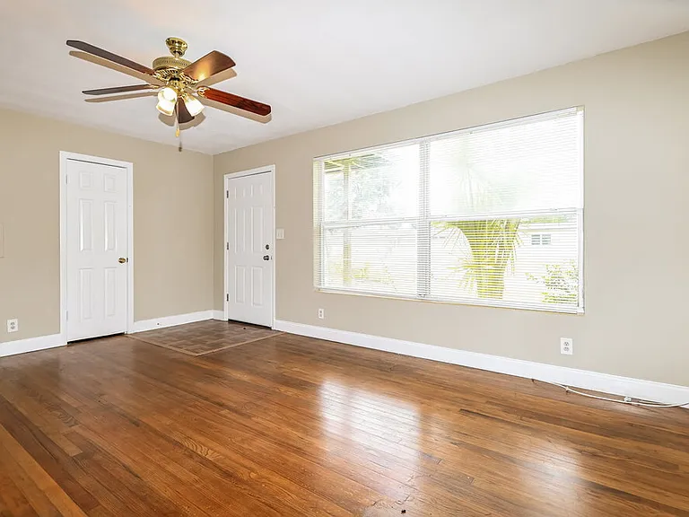 2615 Ligustrum Rd — Photo 7