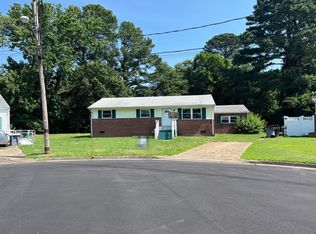 34 Sharon Ct, Hampton, VA 23666