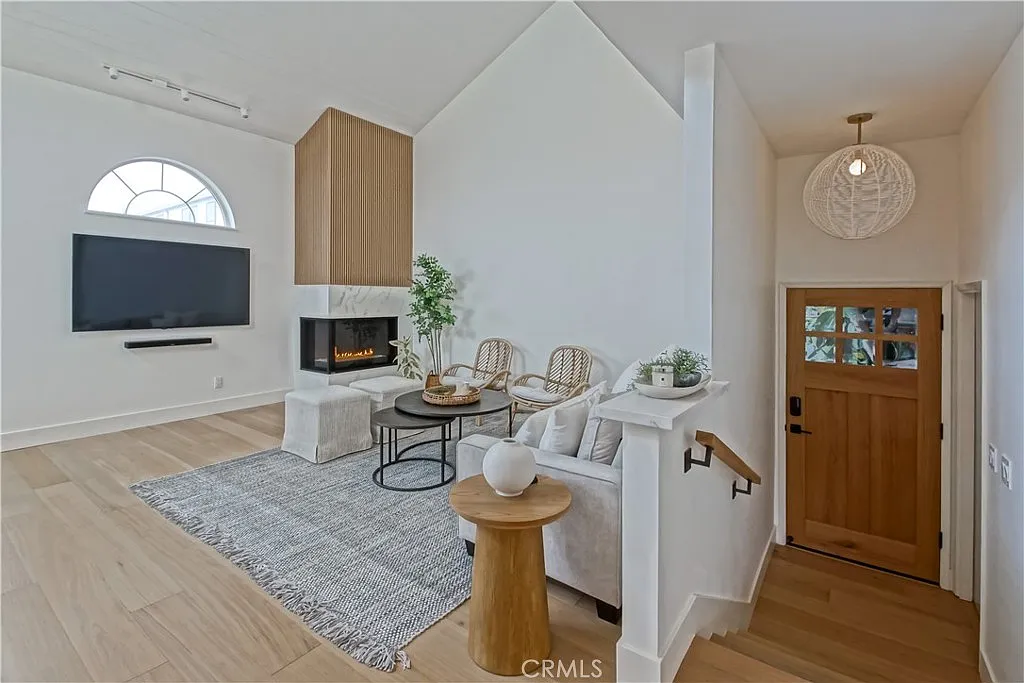 3 bed, 1763 sqft, $13,000 — Photo 3