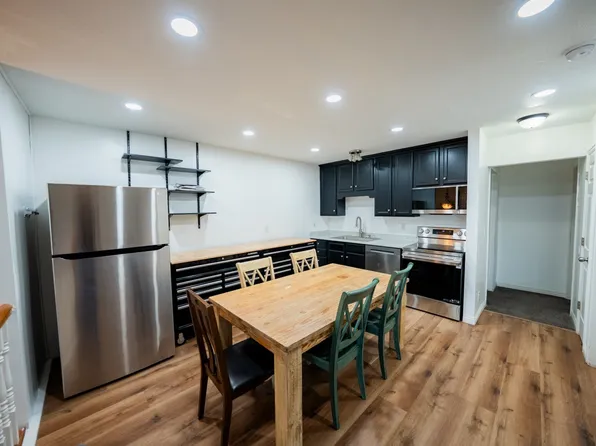 1867 S Main St E, Bountiful, UT 84010