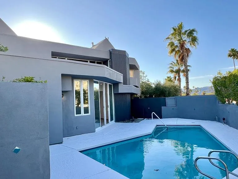 2286 N Junipero Ave — Photo 6