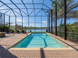 13905 Luna DR, NAPLES, FL 34109
