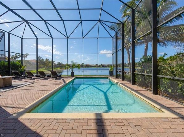 13905 Luna DR, NAPLES, FL 34109