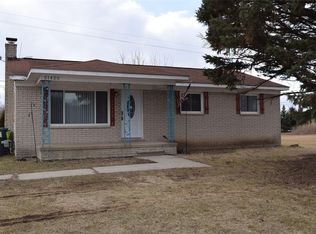 21425 Pontiac Trl, South Lyon, MI