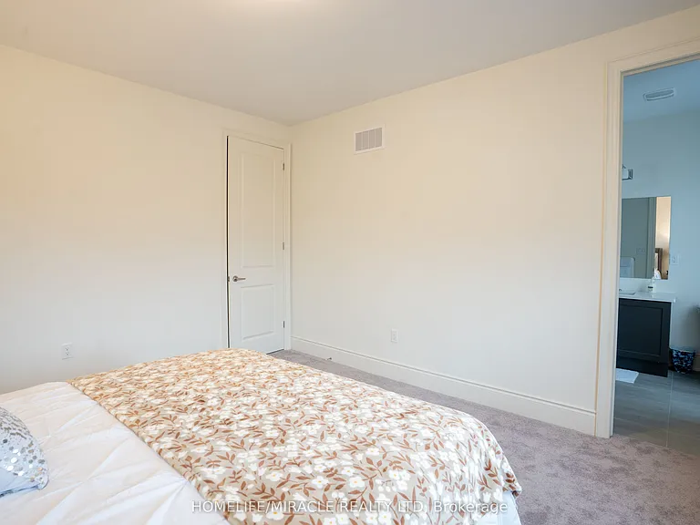 93 Bluebird Blvd — Photo 44