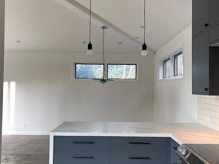 5285 N College View Ave — Photo 9