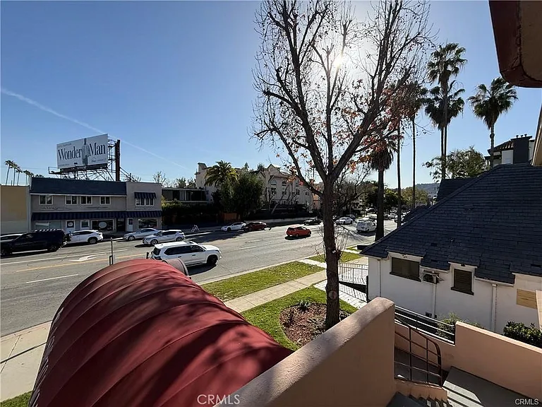4343 Laurel Canyon Blvd — Photo 5