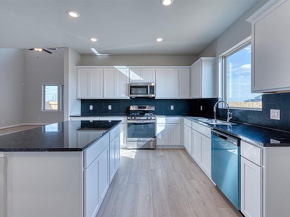 5th image of 21123 Autumn Heights Dr