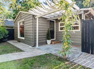 9101 SW 23rd Dr, Portland, OR 97219