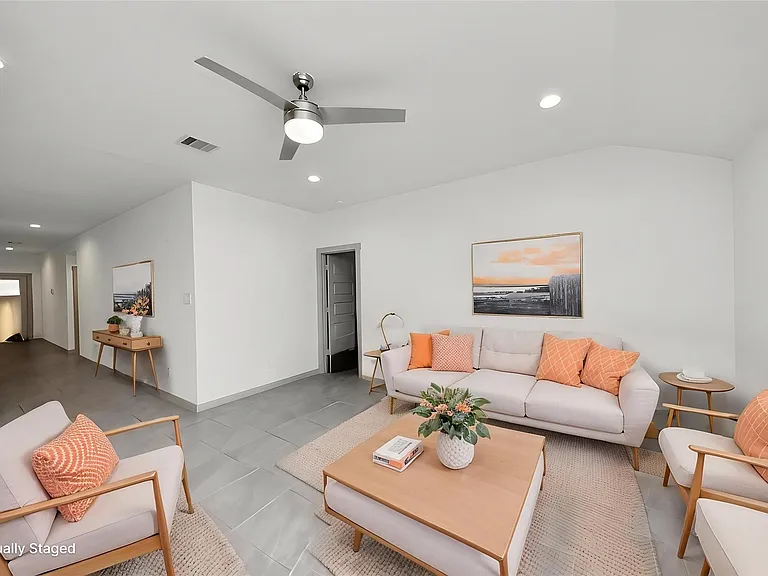 3907 Gael Run Ct — Photo 8