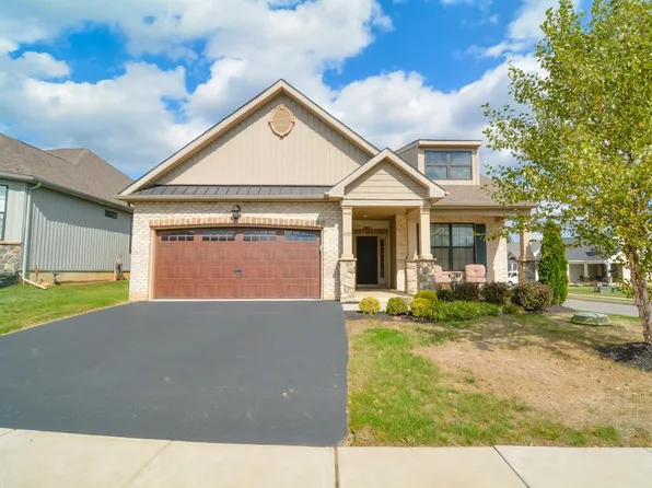 4097 Eveningstar Rd, Emmaus, PA 18049