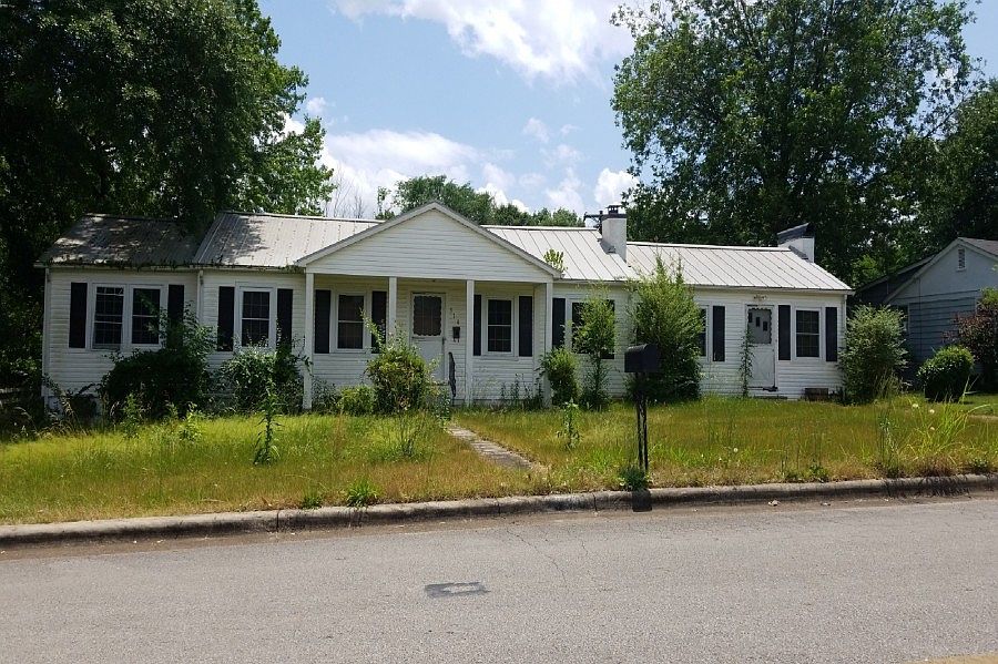 1st image of 310 Norwood Blvd