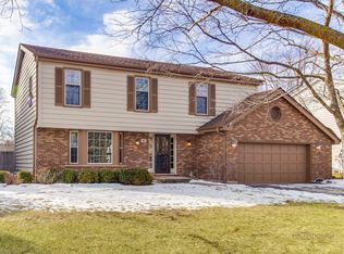 41 Linden Ave, Lake Forest, IL 60045