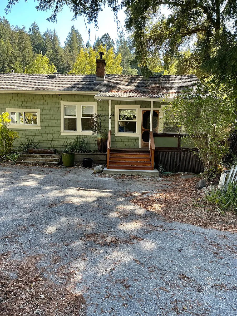 Building Photo - 8900 E Zayante Rd