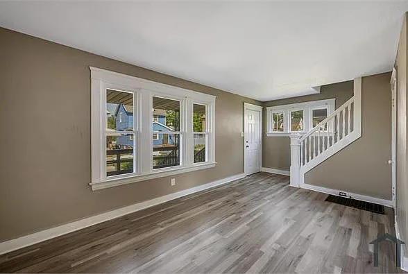7700 Goodman Ave — Photo 5