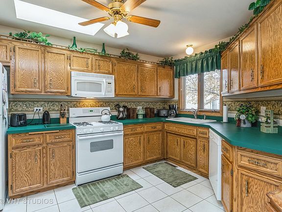 5th image of 7757 Northfield Ln