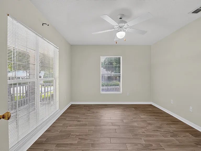 8038 SW 67th Rd — Photo 37