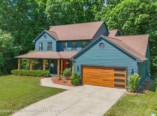 3496 Honeywood Ln, Dewitt, MI 48820