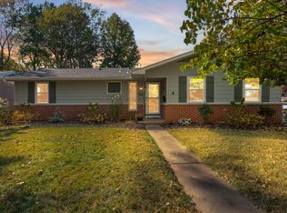 1651 S Roanoke Ave, Springfield, MO 65807