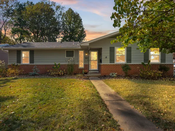 1651 S Roanoke Avenue, Springfield, MO 65807