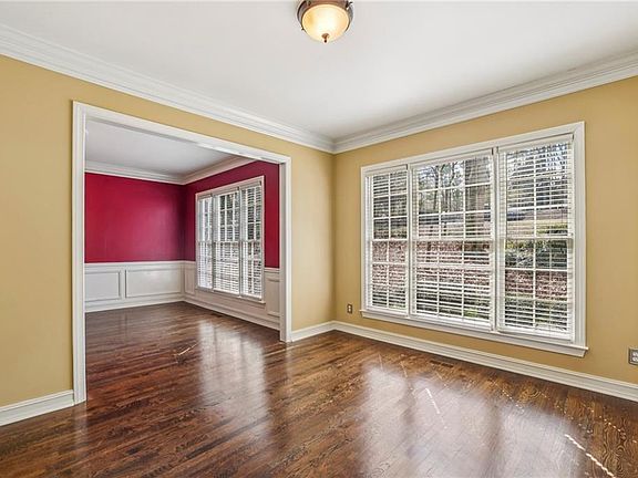 4th image of 125 Crabapple Way