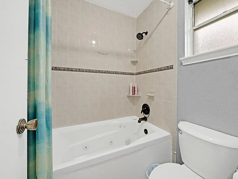 222 Wickhamford Way — Photo 13