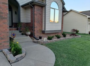 8114 W Havenhurst Cir, Wichita, KS 67205