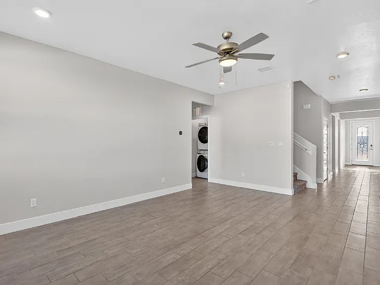 2233 Sandstone Pl — Photo 38
