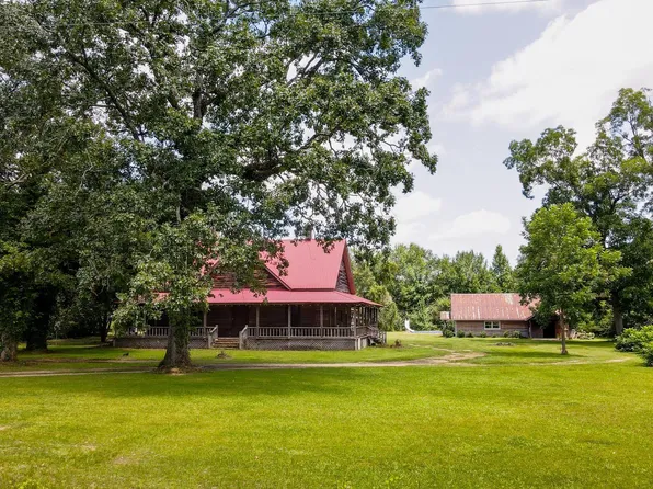 205 Oak St, Plantersville, AL 36758