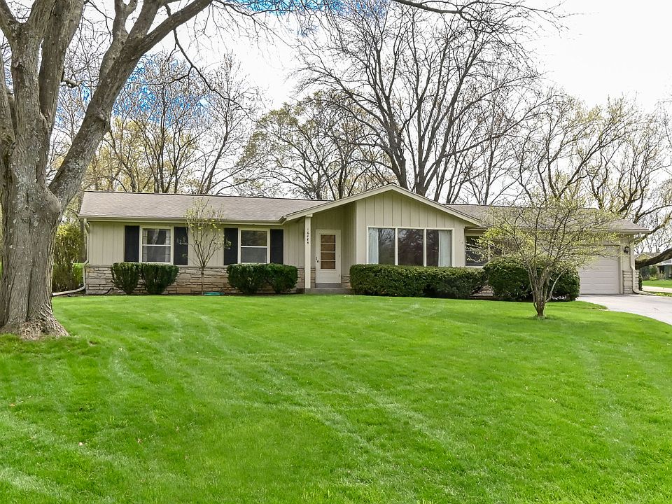 1st image of 18065 Harvest Ln
