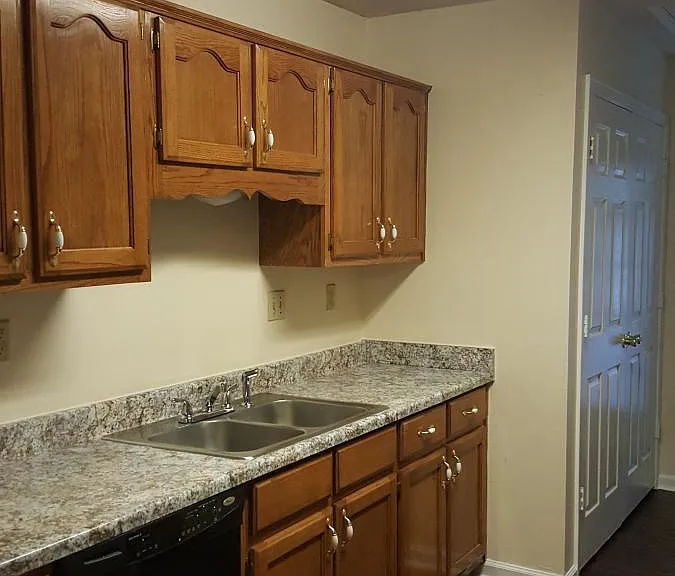 8310 Creek Front Dr — Photo 9