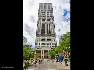 1030 N State St APT 35D, Chicago, IL, 60610