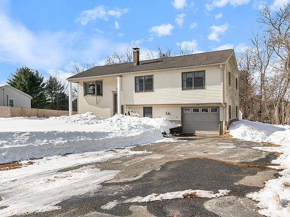 5th image of 320 Post Road