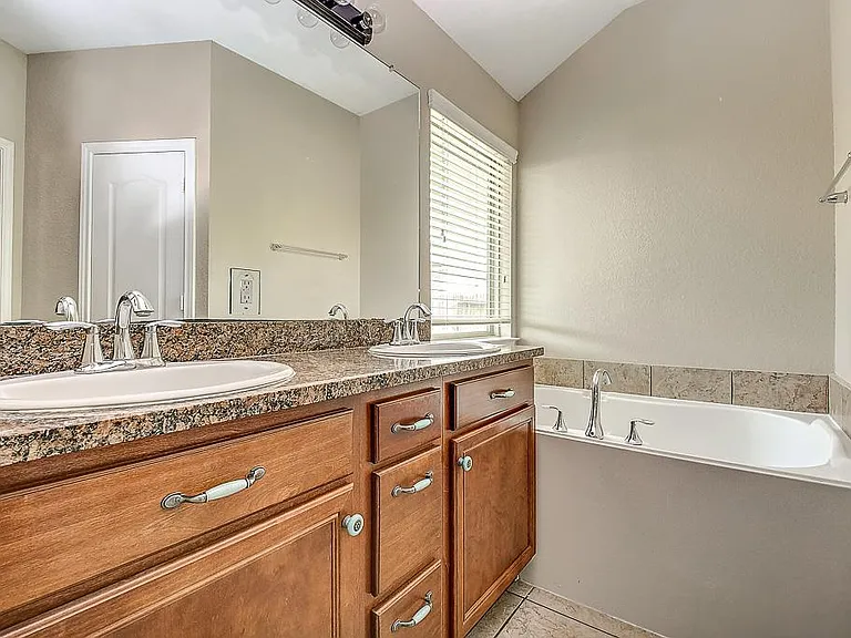 27014 Henson Falls Dr — Photo 23