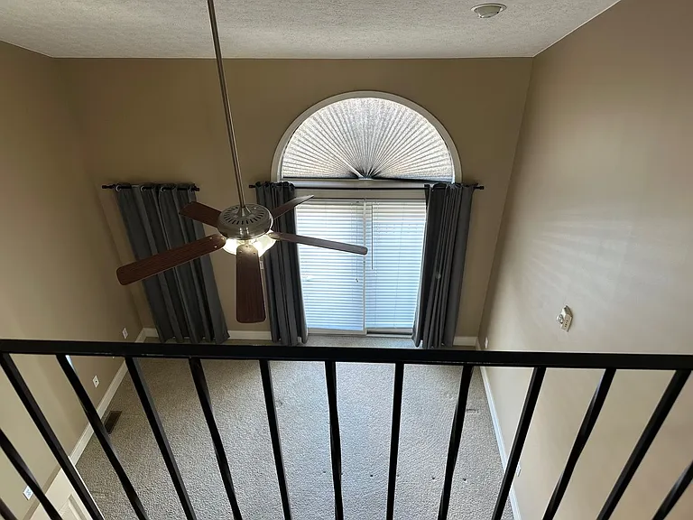392 Frontier Ave — Photo 11