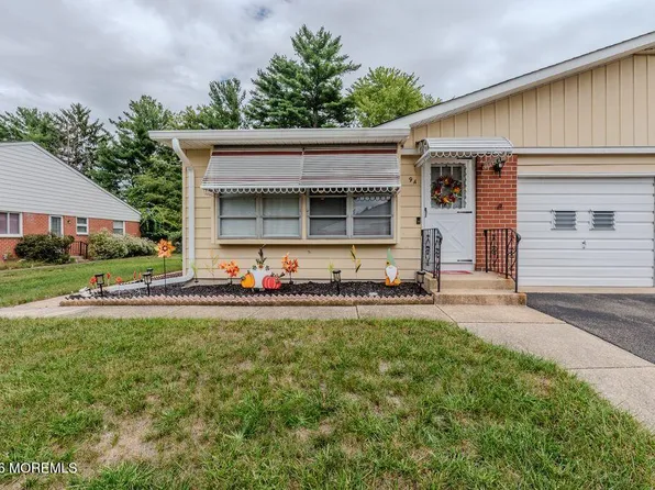 9 A Homestead Drive, Whiting, NJ 08759